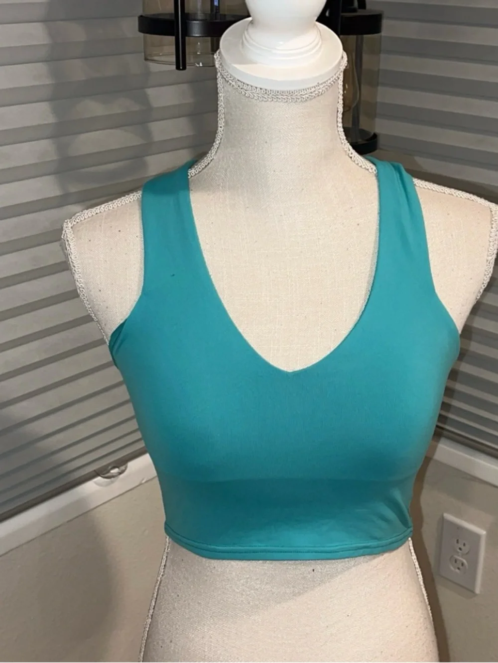 ALO YOGA Airbrush Real Bra Tank